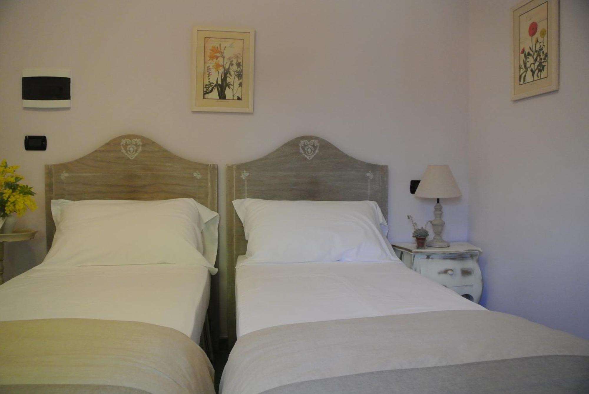 Il Giardino Del Te Hotel บาร์เลตตา ห้อง รูปภาพ