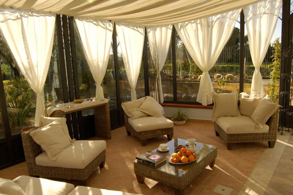 Il Giardino Del Te Hotel บาร์เลตตา ภายนอก รูปภาพ